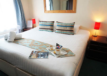 Hotel lodge rooms Canterbury